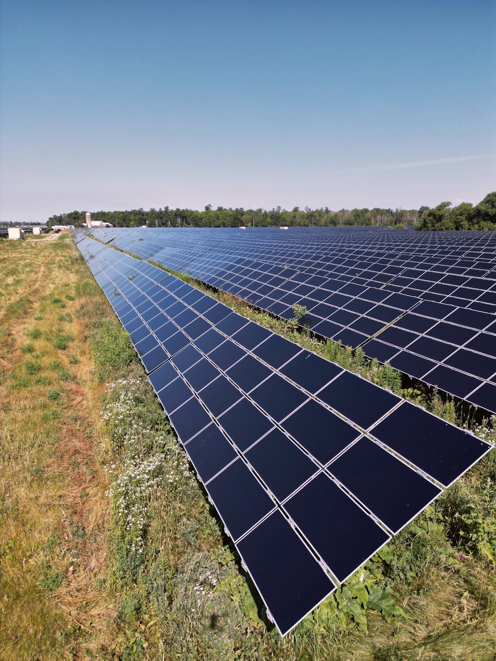 Solar panel installation near me in Fontana