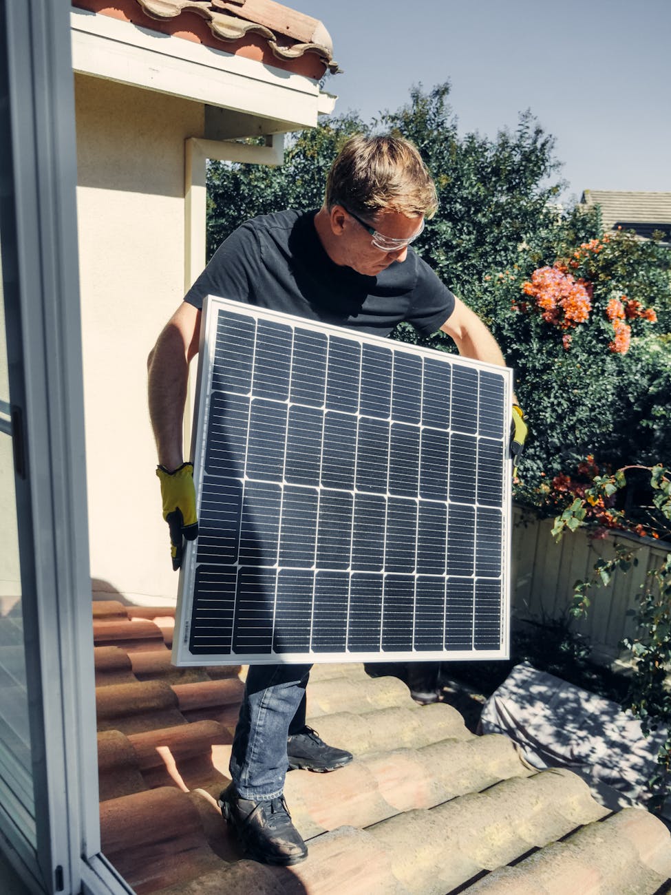 Solar panel installation near me in St Petersburg